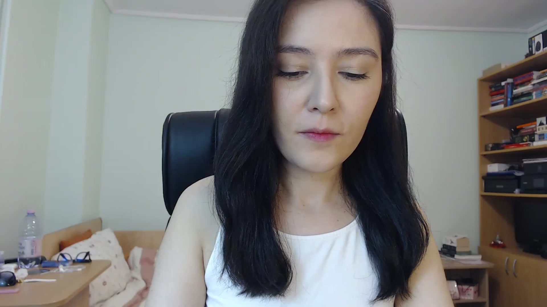 Gallery image thumbnail from SailorJupit3r's myfreecams stream on, 11/12/2023, 21:12 image 5 of 20