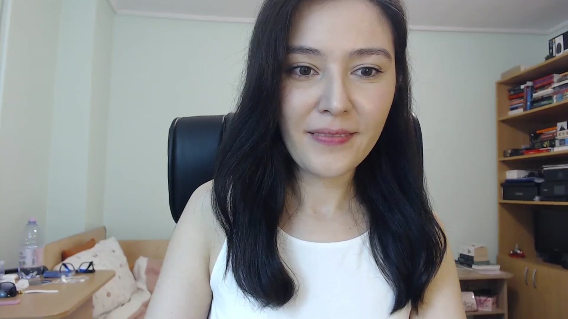 Gallery image thumbnail from SailorJupit3r's myfreecams stream on, 11/12/2023, 21:12 image 8 of 20