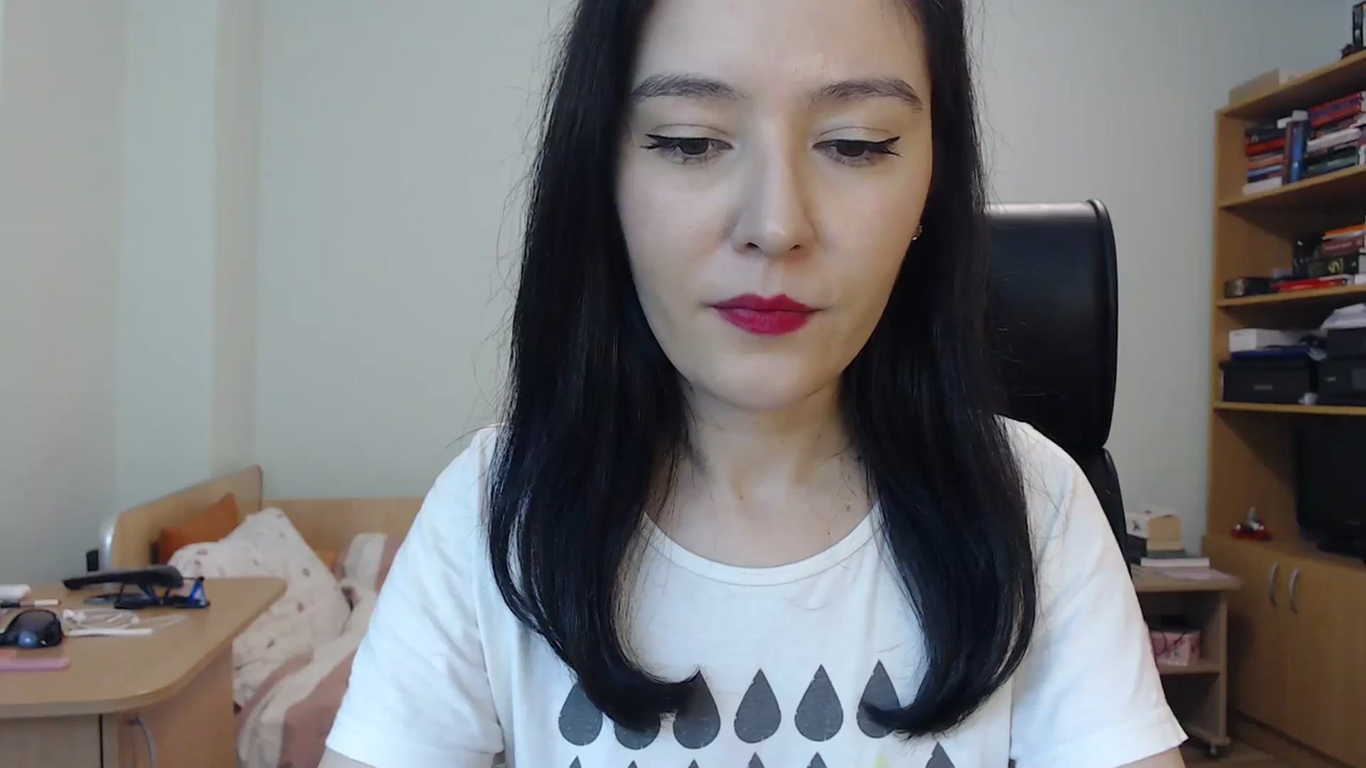 Gallery image thumbnail from SailorJupit3r's myfreecams stream on, 12/03/2023, 21:26 image 13 of 20