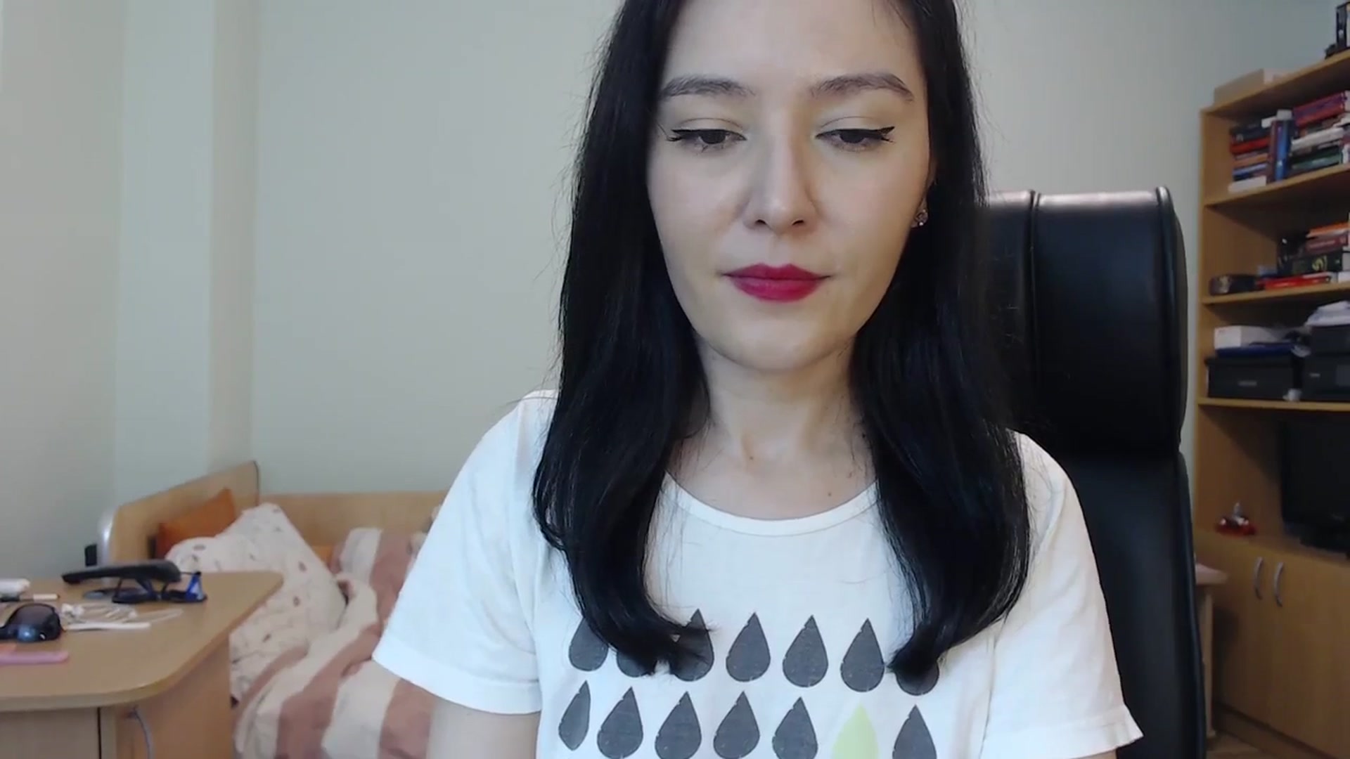 Gallery image thumbnail from SailorJupit3r's myfreecams stream on, 12/03/2023, 21:26 image 17 of 20