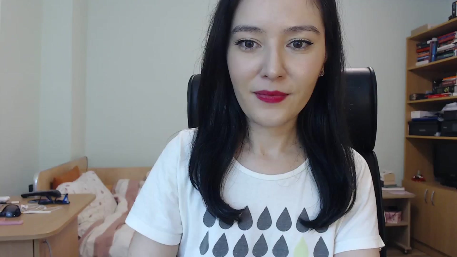 Gallery image thumbnail from SailorJupit3r's myfreecams stream on, 12/03/2023, 21:26 image 12 of 20