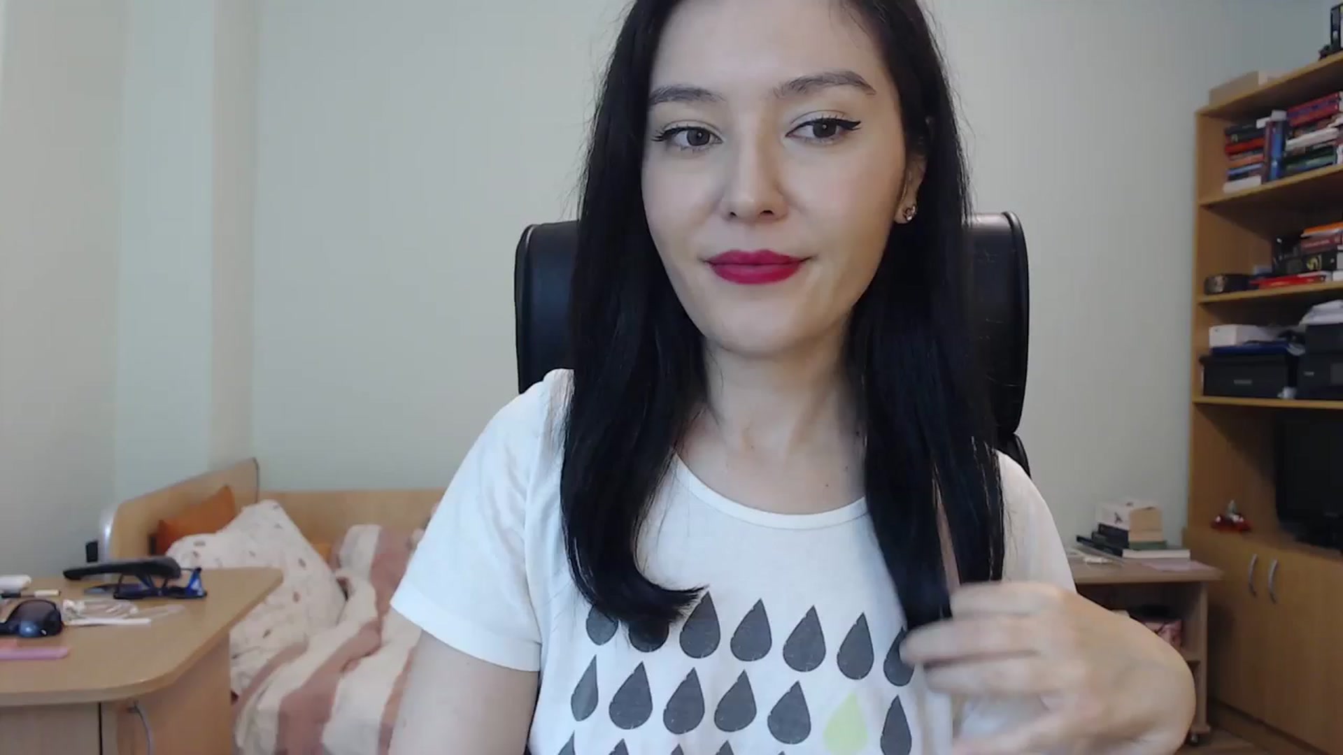 Gallery image thumbnail from SailorJupit3r's myfreecams stream on, 12/03/2023, 21:26 image 1 of 20