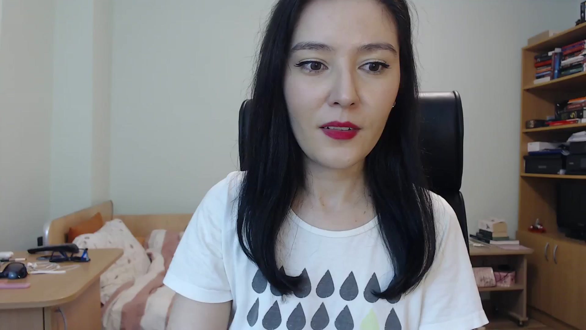 Gallery image thumbnail from SailorJupit3r's myfreecams stream on, 12/03/2023, 21:26 image 3 of 20