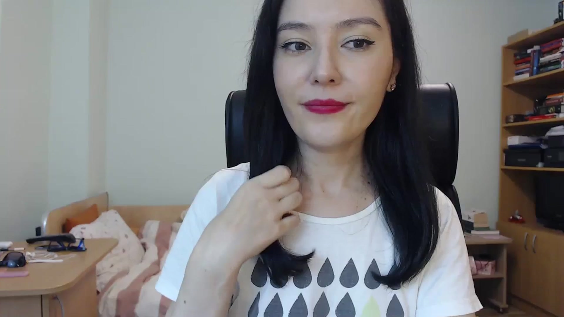Gallery image thumbnail from SailorJupit3r's myfreecams stream on, 12/03/2023, 21:26 image 14 of 20