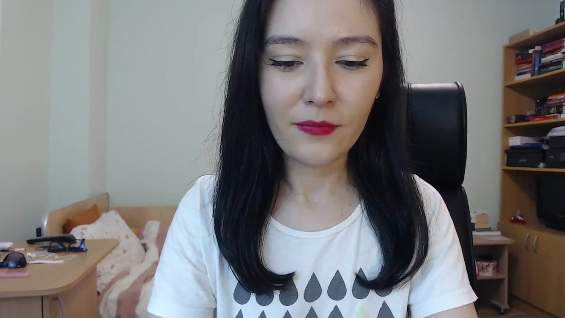 Gallery image thumbnail from SailorJupit3r's myfreecams stream on, 12/03/2023, 21:26 image 8 of 20
