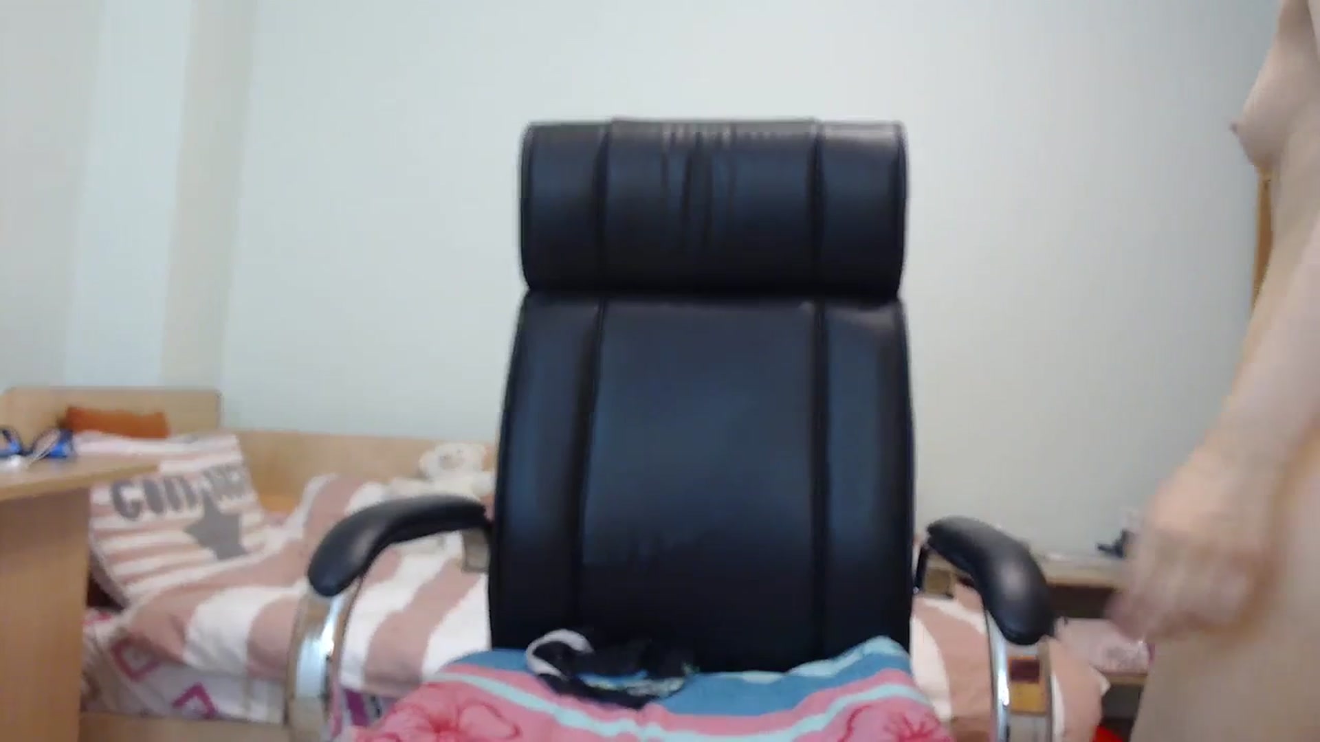 Gallery image thumbnail from SailorJupit3r's myfreecams stream on, 12/10/2023, 21:46 image 4 of 20