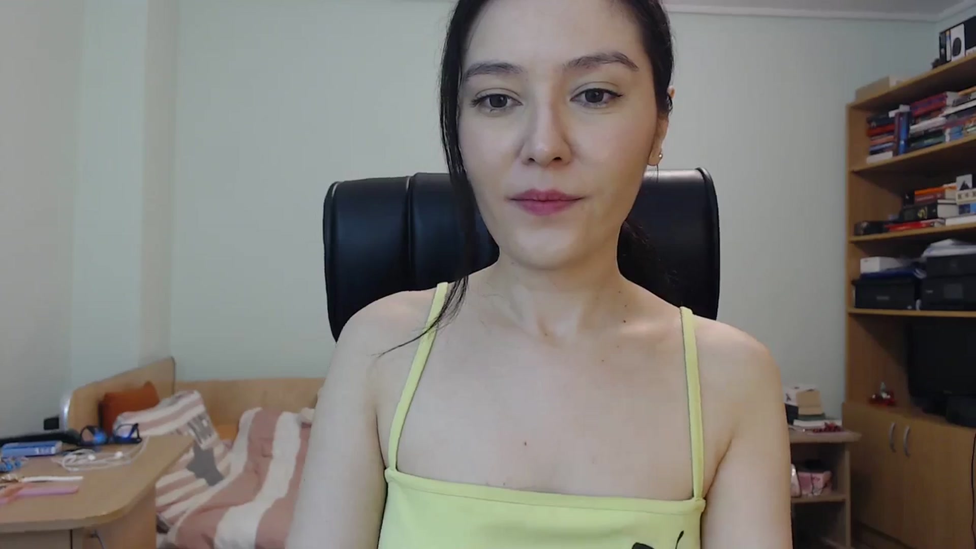 Gallery image thumbnail from SailorJupit3r's myfreecams stream on, 12/10/2023, 23:02 image 3 of 20