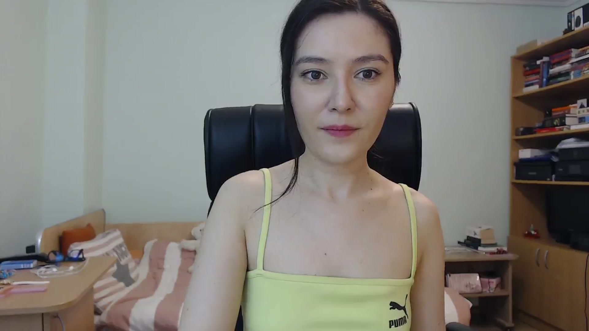 Gallery image thumbnail from SailorJupit3r's myfreecams stream on, 12/10/2023, 23:02 image 2 of 20