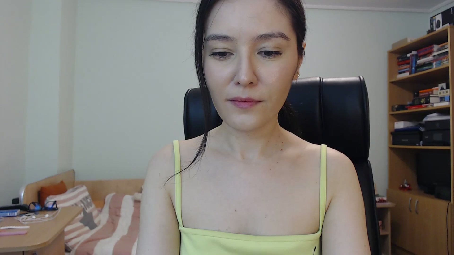 Gallery image thumbnail from SailorJupit3r's myfreecams stream on, 12/10/2023, 23:02 image 19 of 20