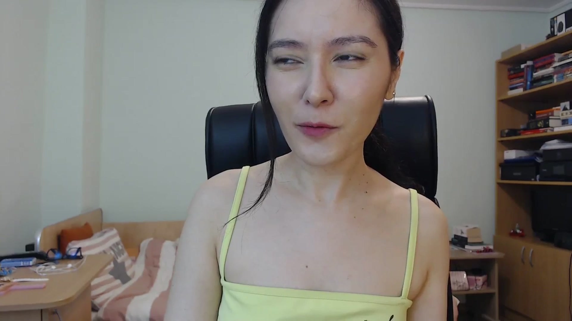 Gallery image thumbnail from SailorJupit3r's myfreecams stream on, 12/10/2023, 23:02 image 7 of 20