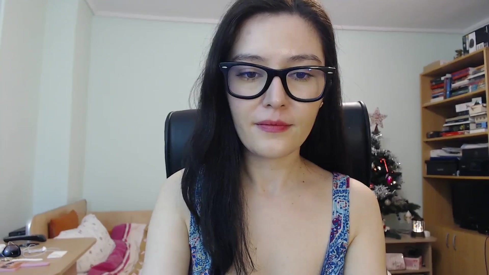 Gallery image thumbnail from SailorJupit3r's myfreecams stream on, 12/19/2023, 20:46 image 19 of 20