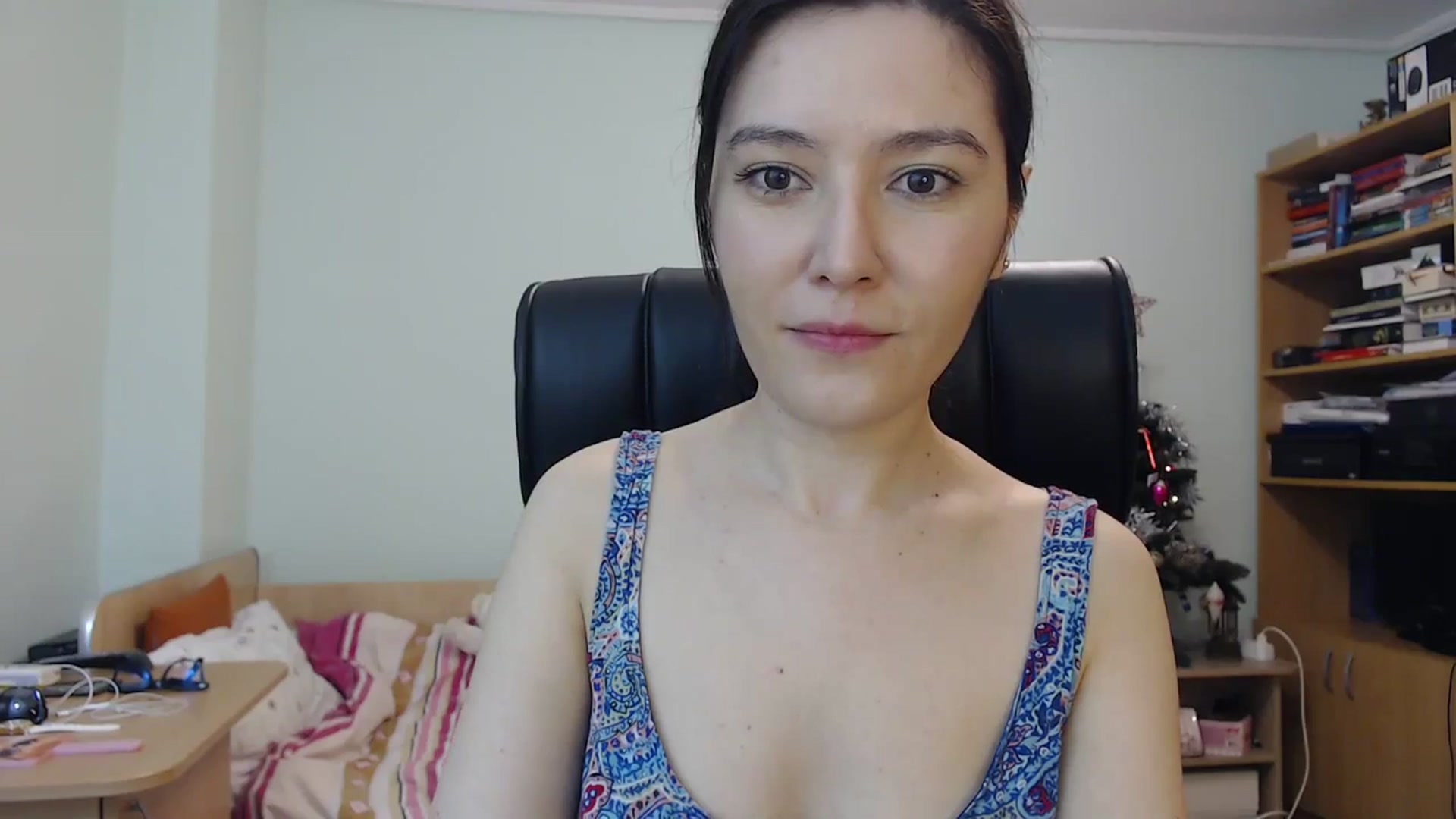 Gallery image thumbnail from SailorJupit3r's myfreecams stream on, 12/22/2023, 21:49 image 8 of 20