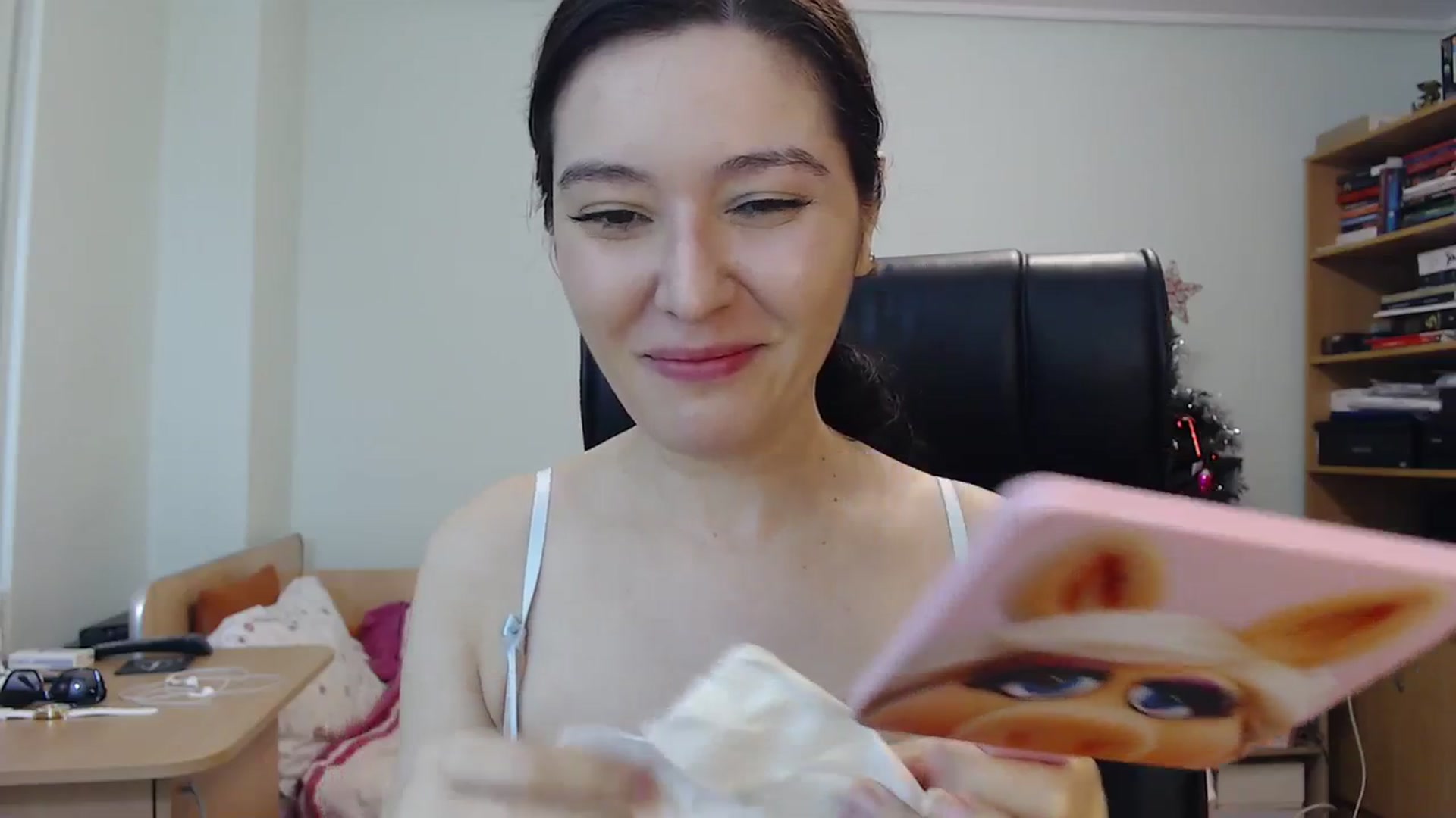 Gallery image thumbnail from SailorJupit3r's myfreecams stream on, 12/26/2023, 24:15 image 15 of 20
