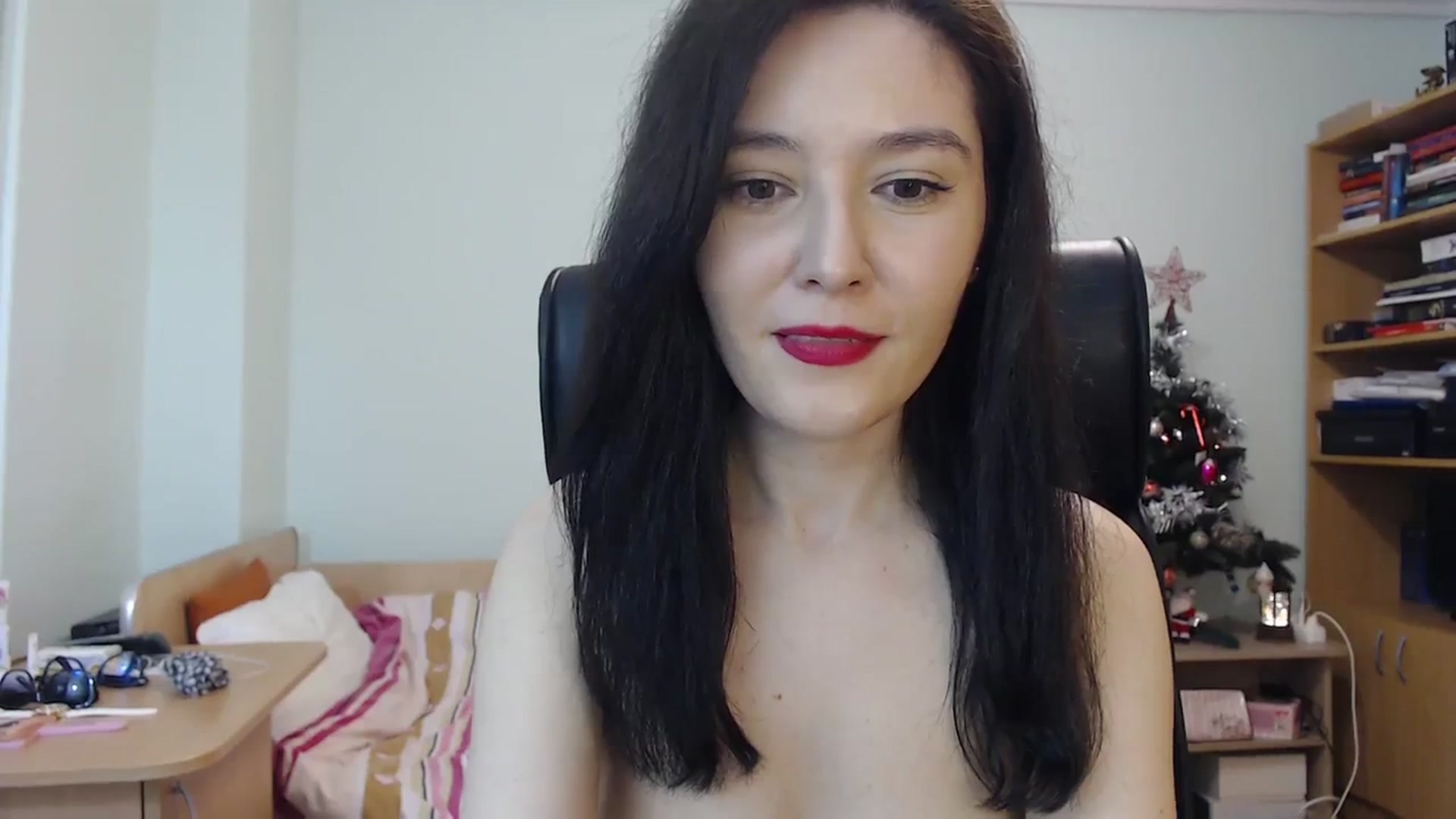 Gallery image thumbnail from SailorJupit3r's myfreecams stream on, 12/27/2023, 22:31 image 16 of 20