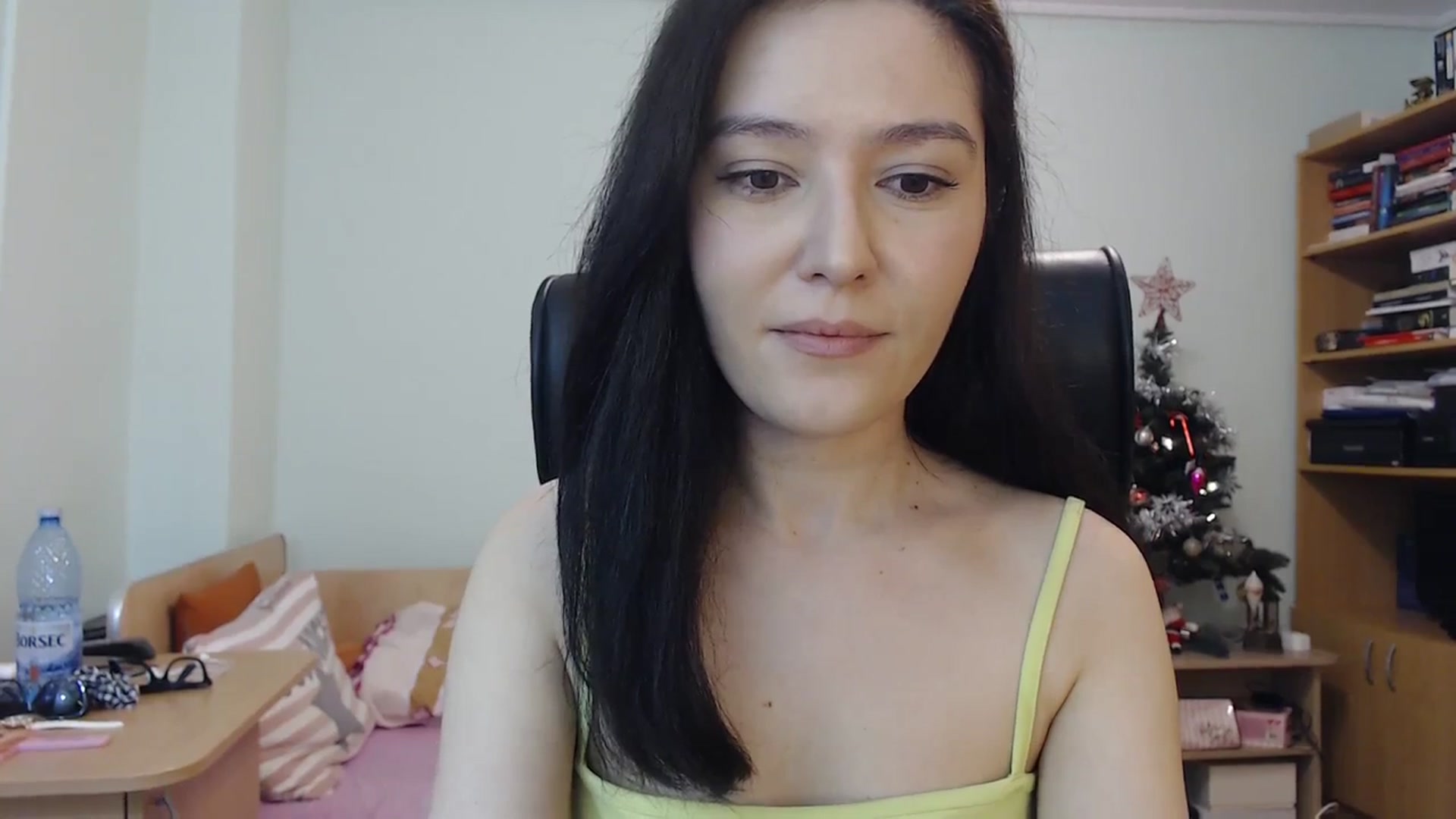 Gallery image thumbnail from SailorJupit3r's myfreecams stream on, 12/29/2023, 21:05 image 16 of 20