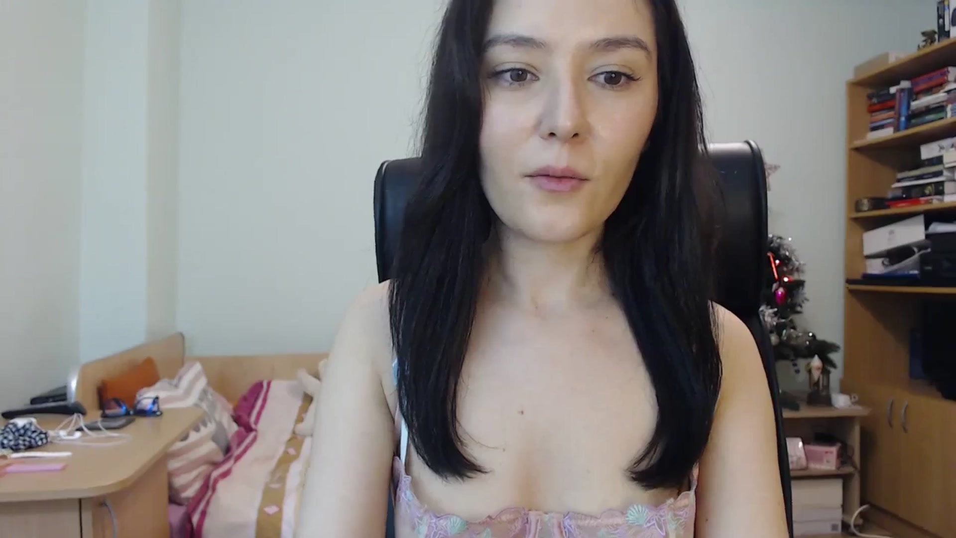 Gallery image thumbnail from SailorJupit3r's myfreecams stream on, 01/02/2024, 24:01 image 4 of 20