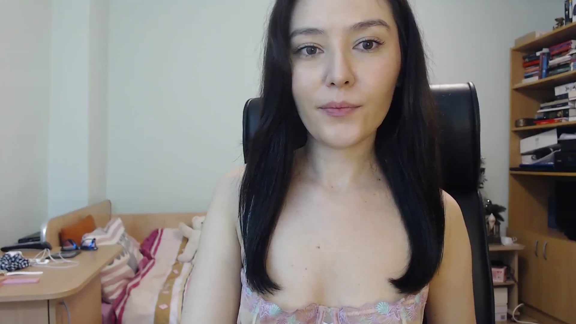 Gallery image thumbnail from SailorJupit3r's myfreecams stream on, 01/02/2024, 24:01 image 6 of 20