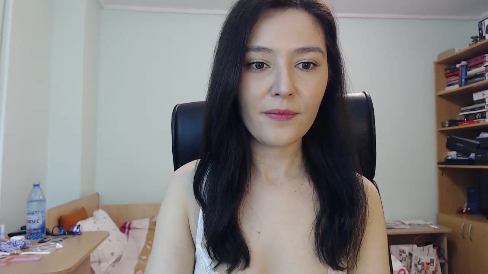 Gallery image thumbnail from SailorJupit3r's myfreecams stream on, 01/10/2024, 19:20 image 14 of 20