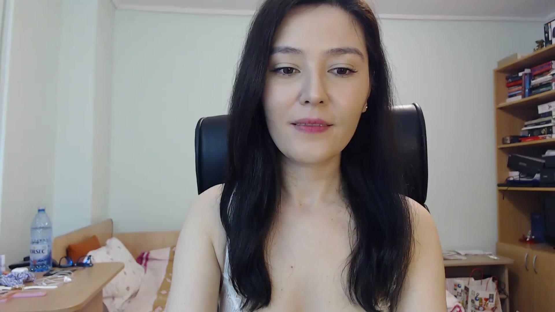 Gallery image thumbnail from SailorJupit3r's myfreecams stream on, 01/10/2024, 19:20 image 13 of 20
