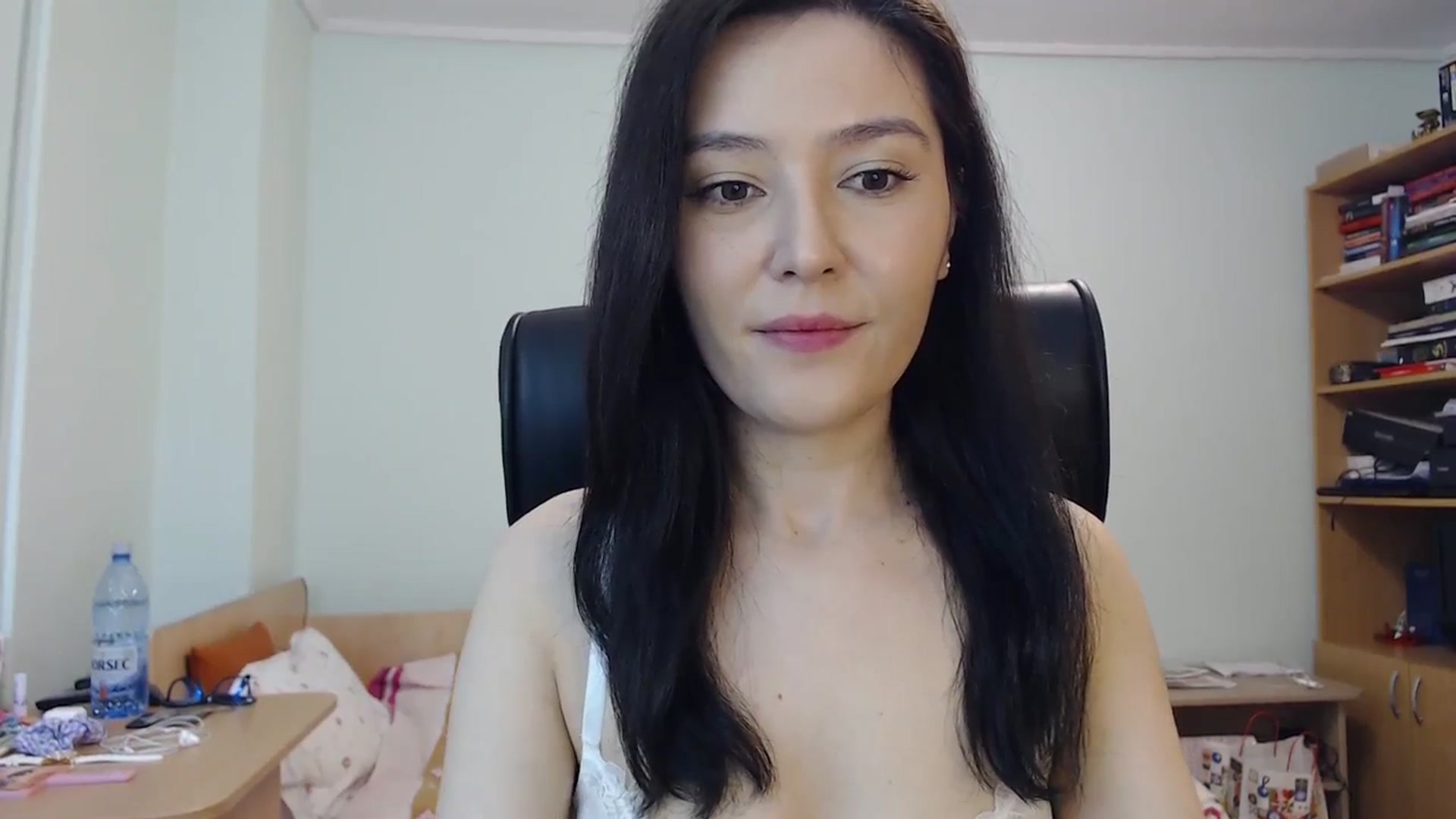 Gallery image thumbnail from SailorJupit3r's myfreecams stream on, 01/10/2024, 19:20 image 7 of 20