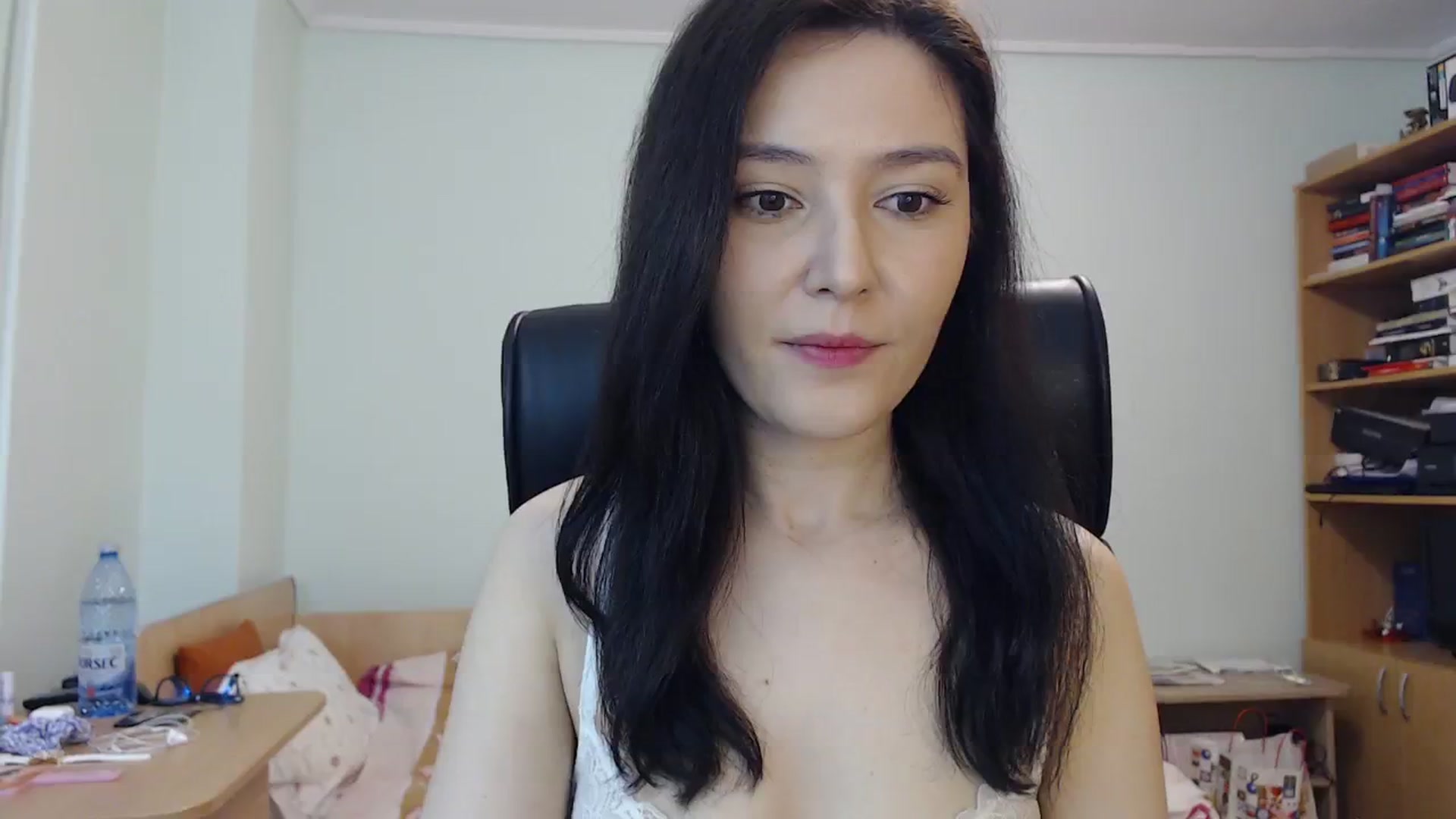 Gallery image thumbnail from SailorJupit3r's myfreecams stream on, 01/10/2024, 19:20 image 15 of 20
