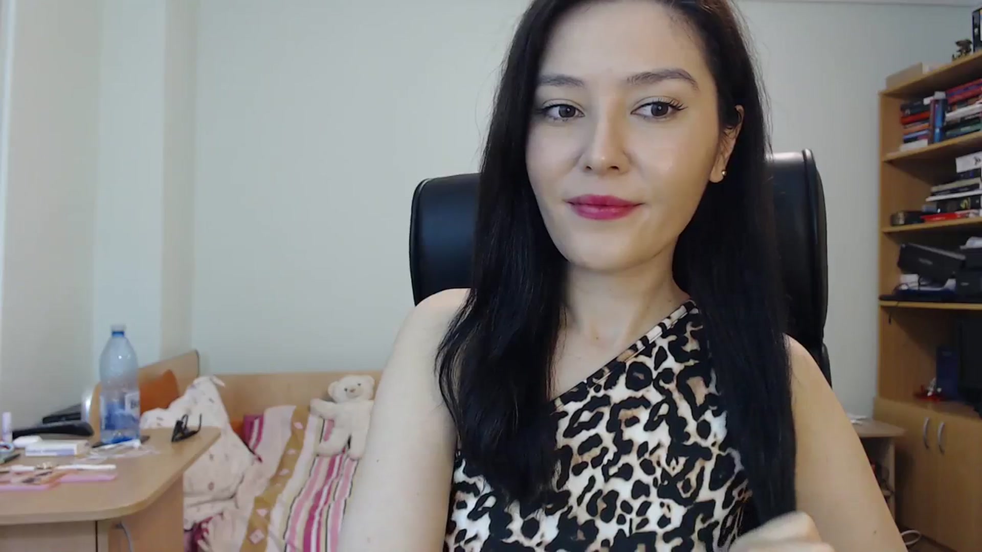 Gallery image thumbnail from SailorJupit3r's myfreecams stream on, 01/11/2024, 21:13 image 13 of 20