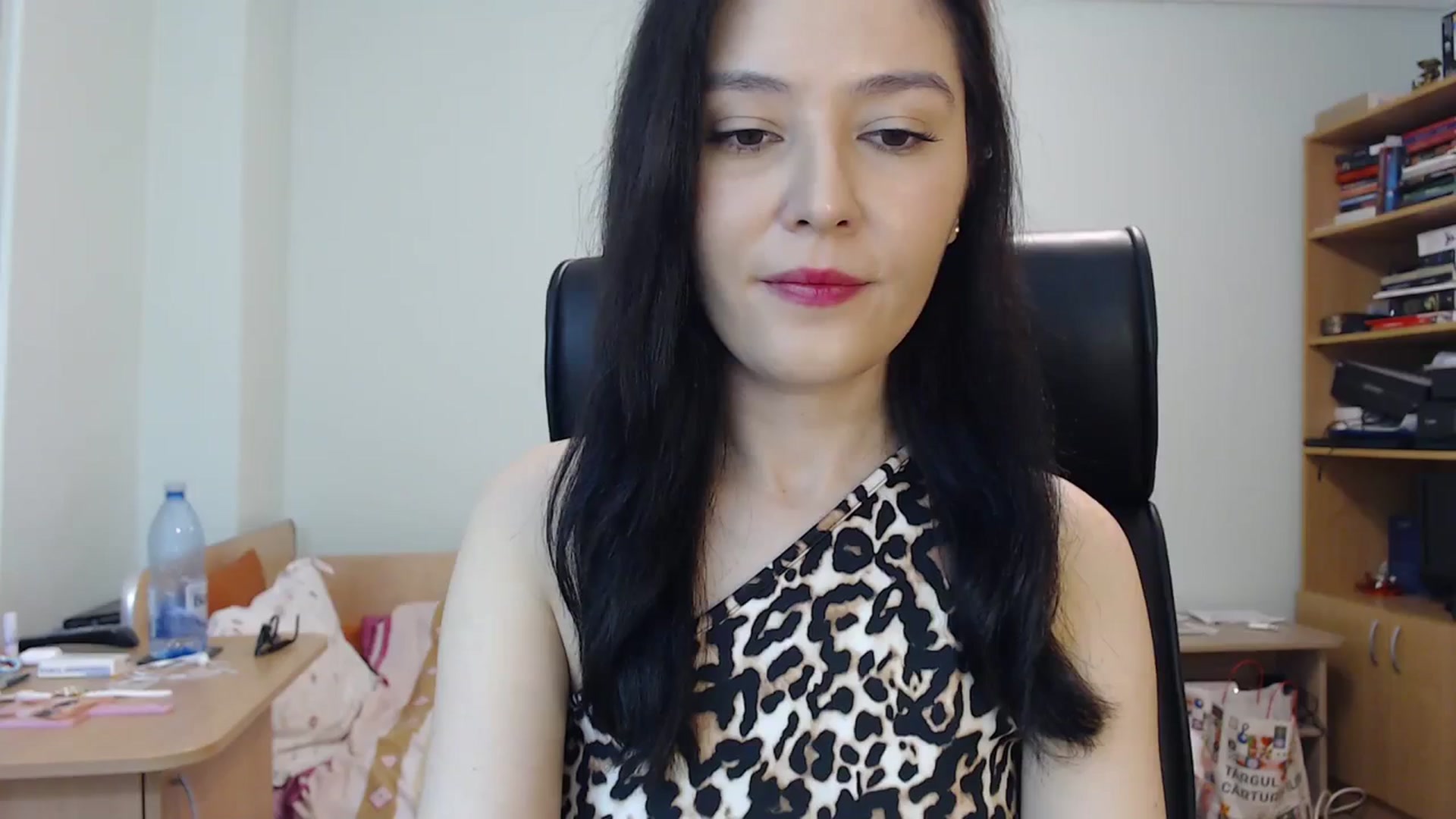 Gallery image thumbnail from SailorJupit3r's myfreecams stream on, 01/11/2024, 21:13 image 15 of 20