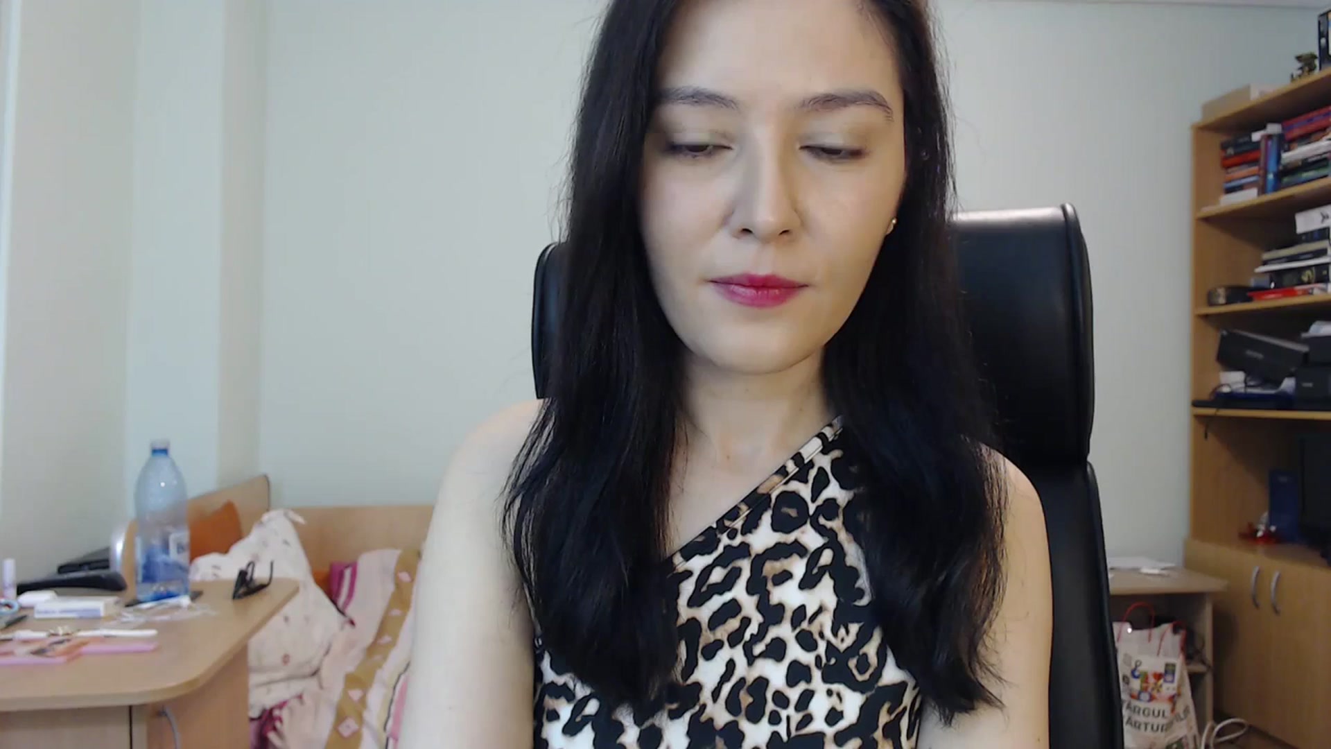 Gallery image thumbnail from SailorJupit3r's myfreecams stream on, 01/11/2024, 21:13 image 14 of 20