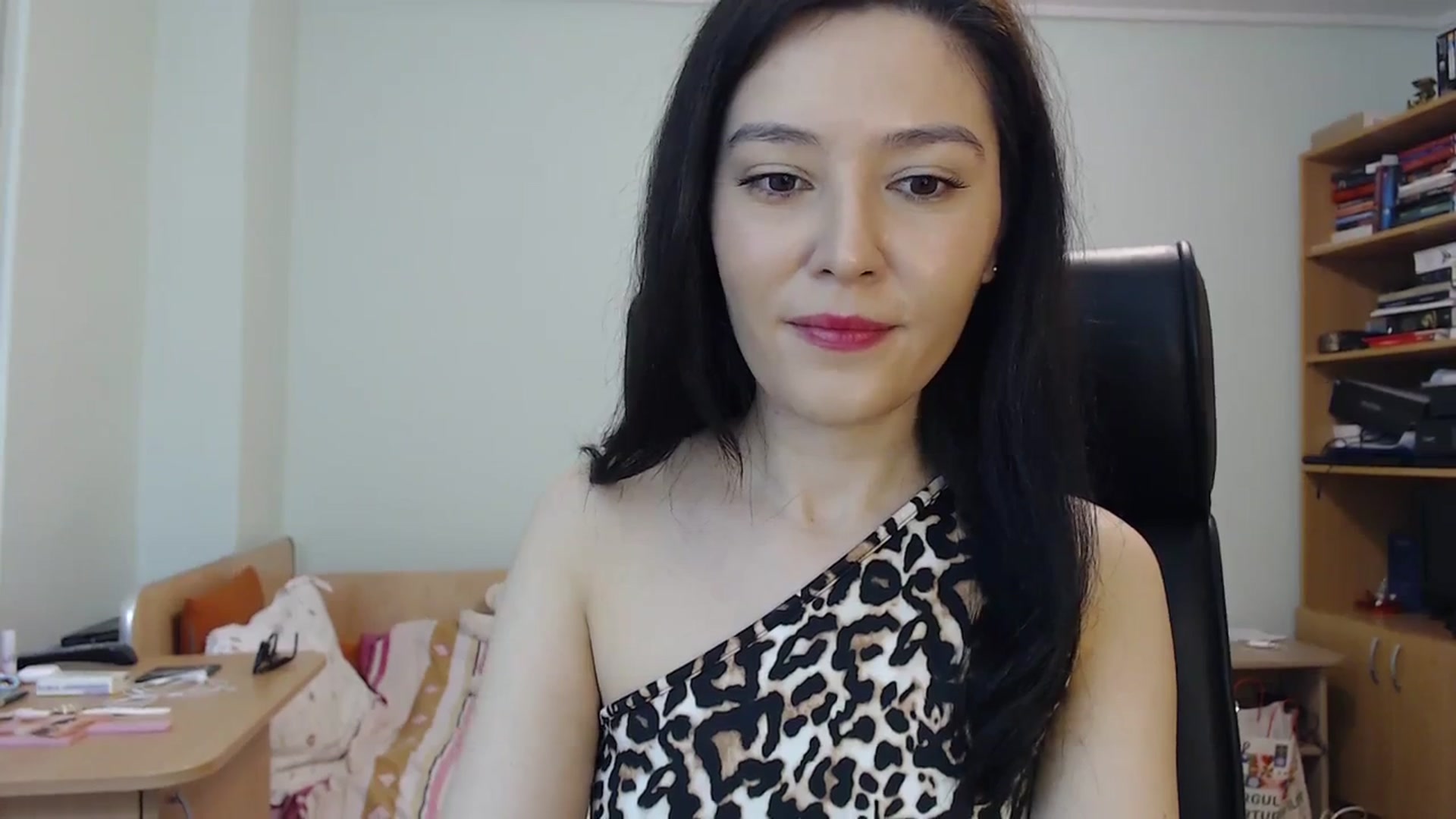 Gallery image thumbnail from SailorJupit3r's myfreecams stream on, 01/11/2024, 21:58 image 10 of 20