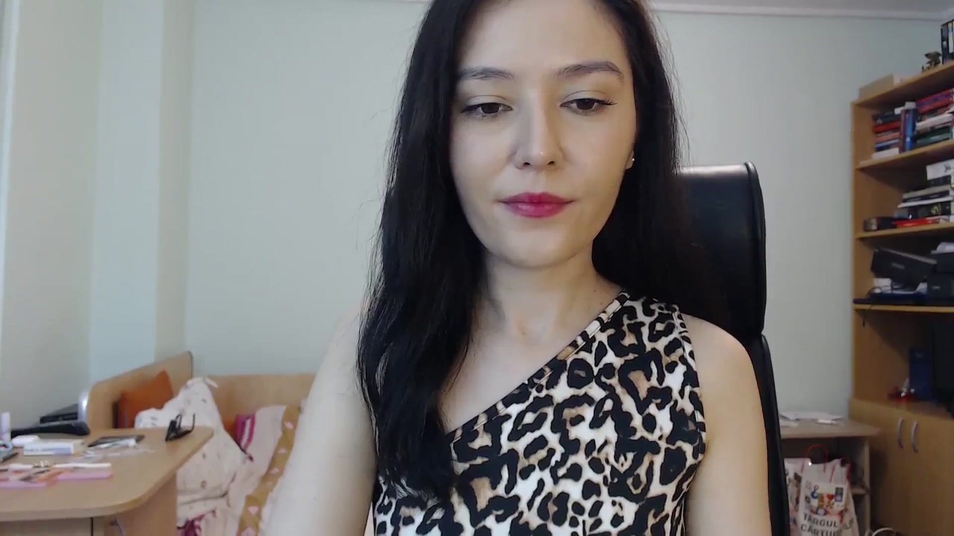 Gallery image thumbnail from SailorJupit3r's myfreecams stream on, 01/11/2024, 21:58 image 16 of 20