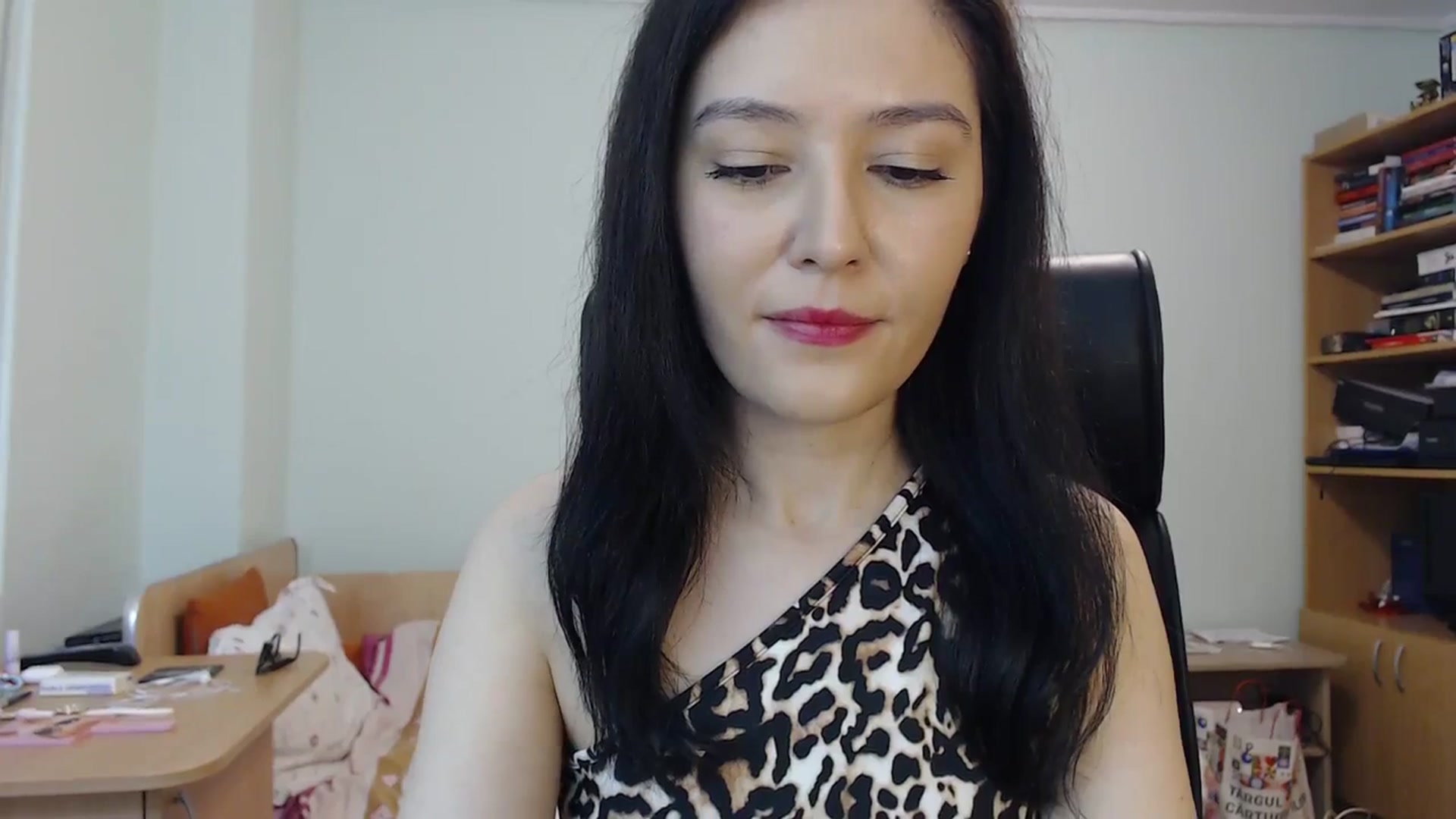 Gallery image thumbnail from SailorJupit3r's myfreecams stream on, 01/11/2024, 21:58 image 5 of 20