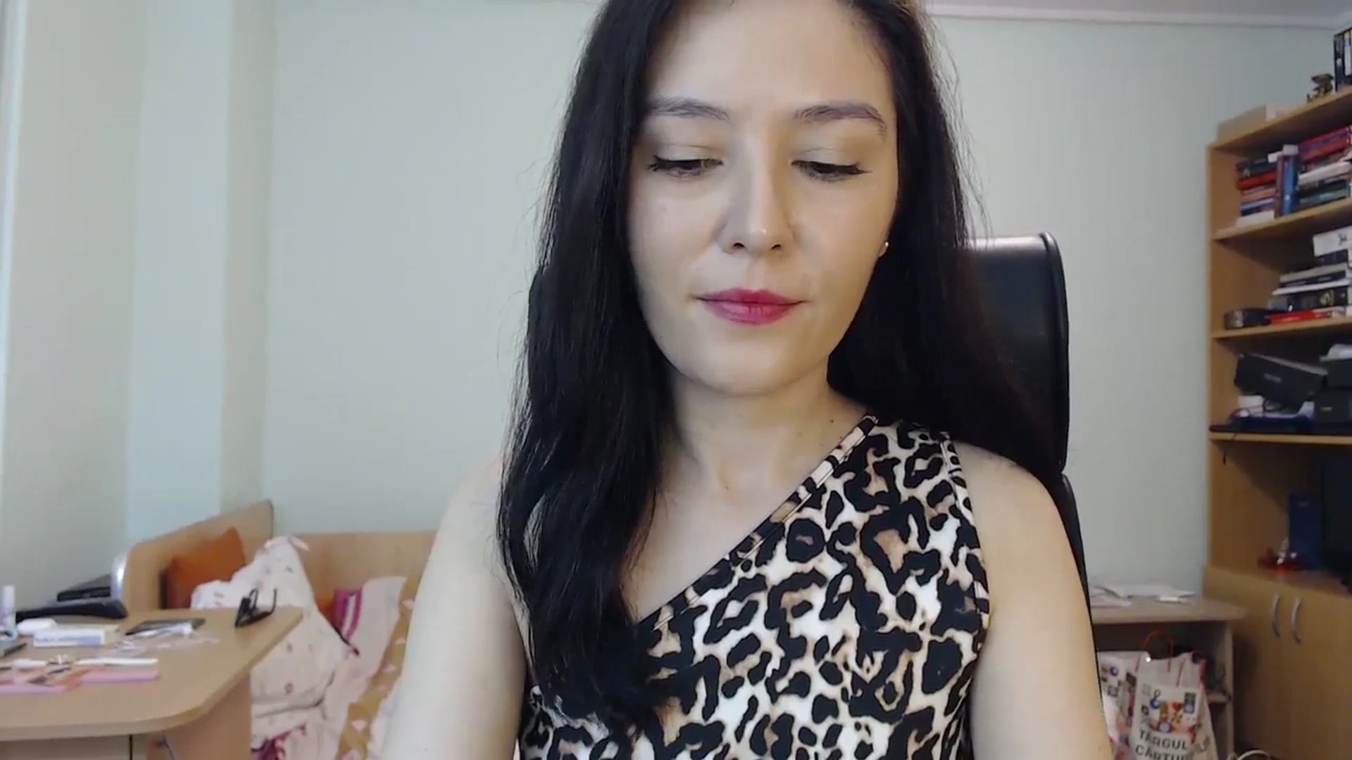 Gallery image thumbnail from SailorJupit3r's myfreecams stream on, 01/11/2024, 21:58 image 15 of 20