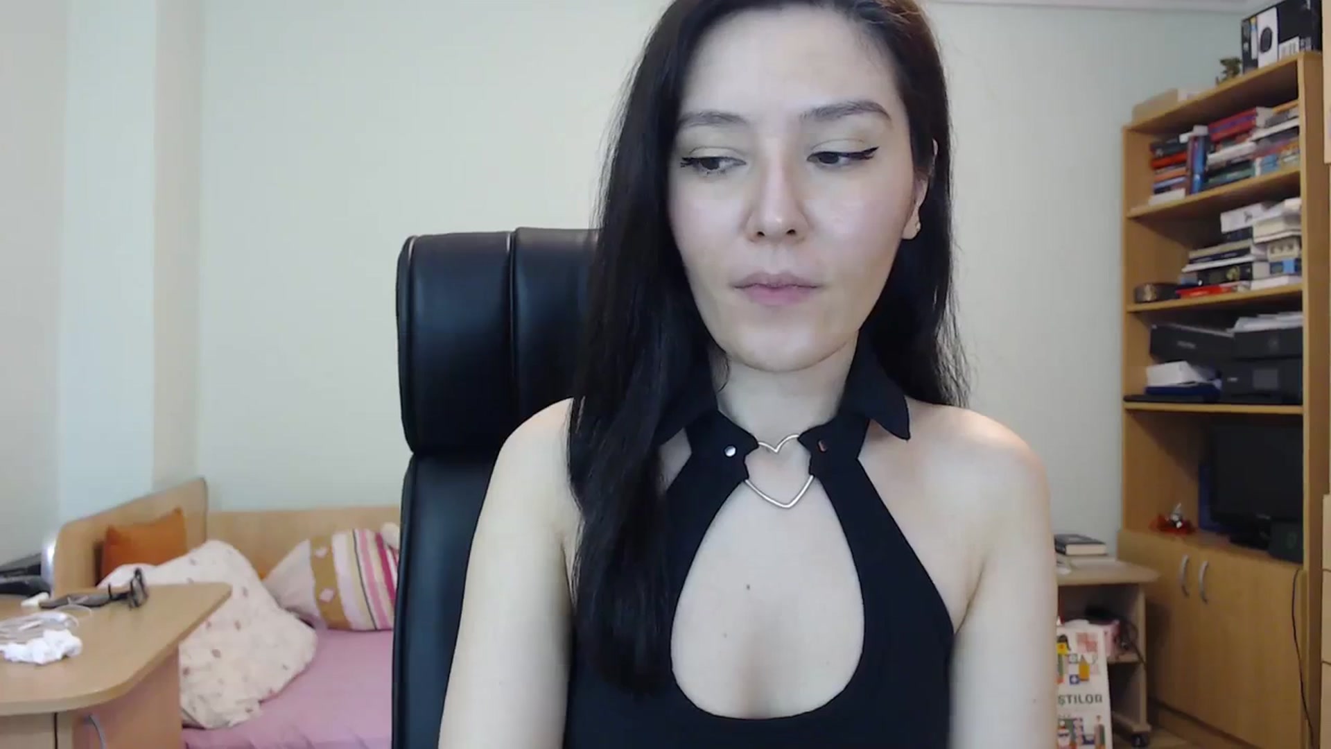 Gallery image thumbnail from SailorJupit3r's myfreecams stream on, 01/28/2024, 22:22 image 18 of 20