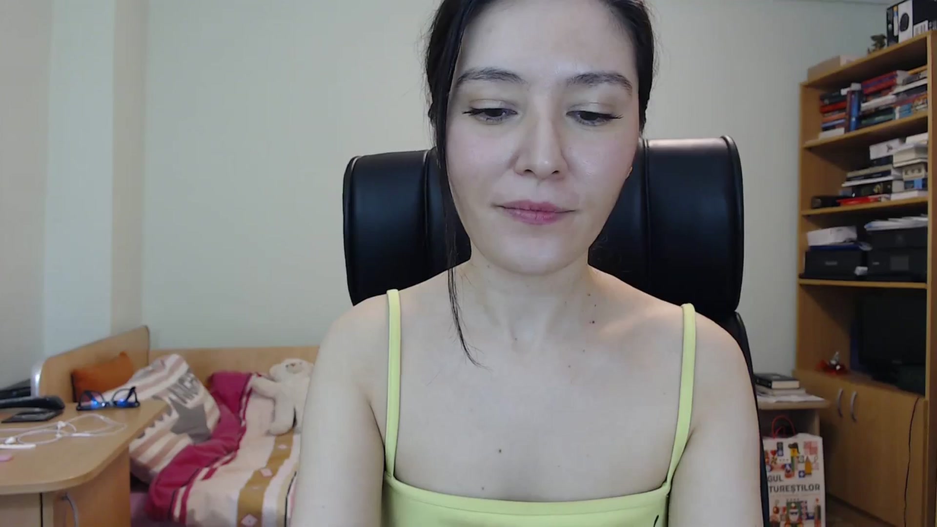 Gallery image thumbnail from SailorJupit3r's myfreecams stream on, 02/07/2024, 21:17 image 15 of 20