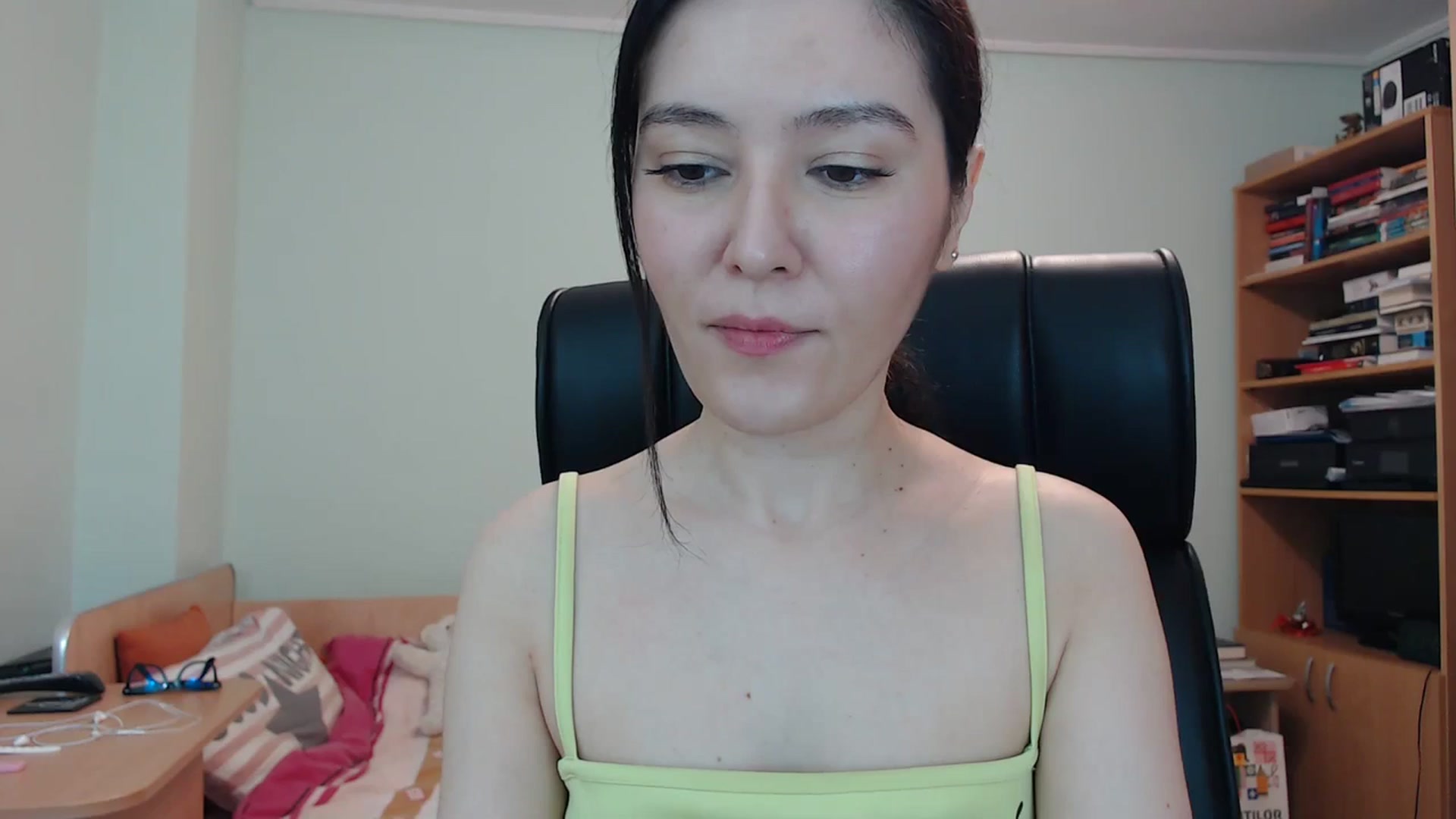 Gallery image thumbnail from SailorJupit3r's myfreecams stream on, 02/07/2024, 21:17 image 2 of 20