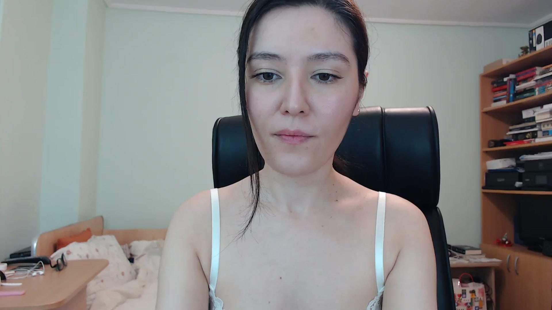 Gallery image thumbnail from SailorJupit3r's myfreecams stream on, 02/17/2024, 22:18 image 3 of 20