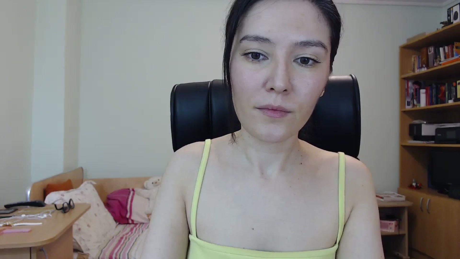 Gallery image thumbnail from SailorJupitr's myfreecams stream on, 05/10/2024, 19:21 image 15 of 20