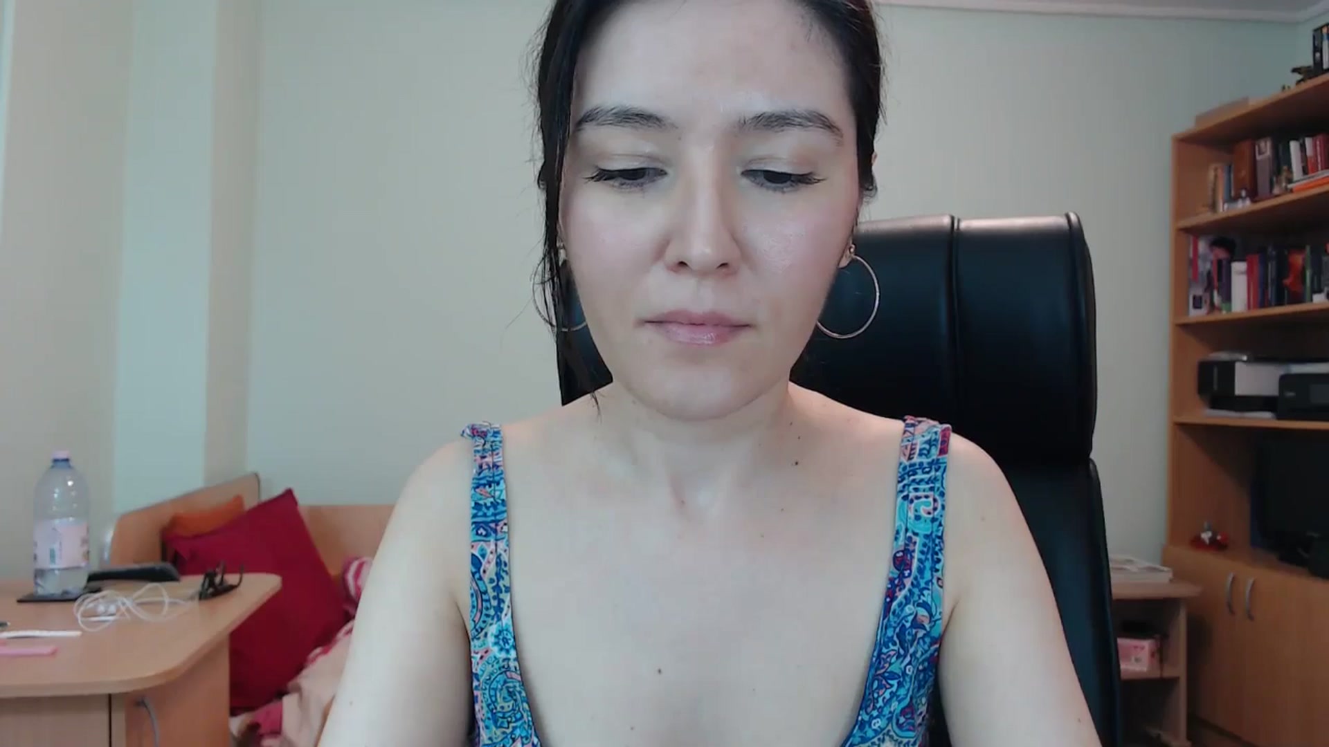 Gallery image thumbnail from SailorJupitr's myfreecams stream on, 05/15/2024, 21:33 image 3 of 20