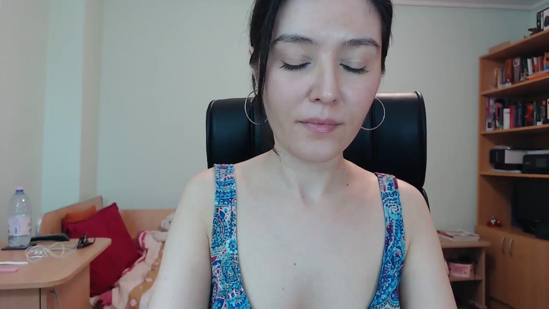 Gallery image thumbnail from SailorJupitr's myfreecams stream on, 05/15/2024, 21:33 image 4 of 20