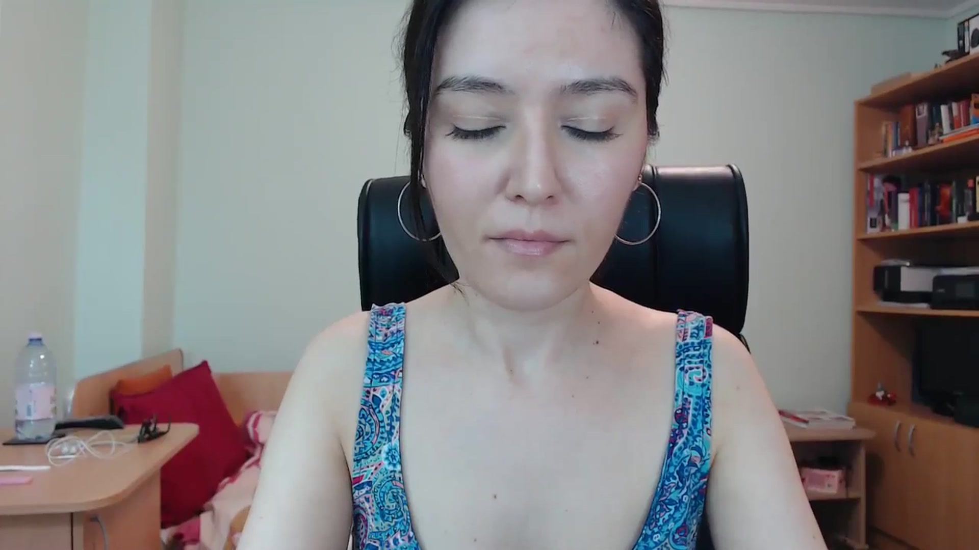 Gallery image thumbnail from SailorJupitr's myfreecams stream on, 05/15/2024, 21:33 image 6 of 20