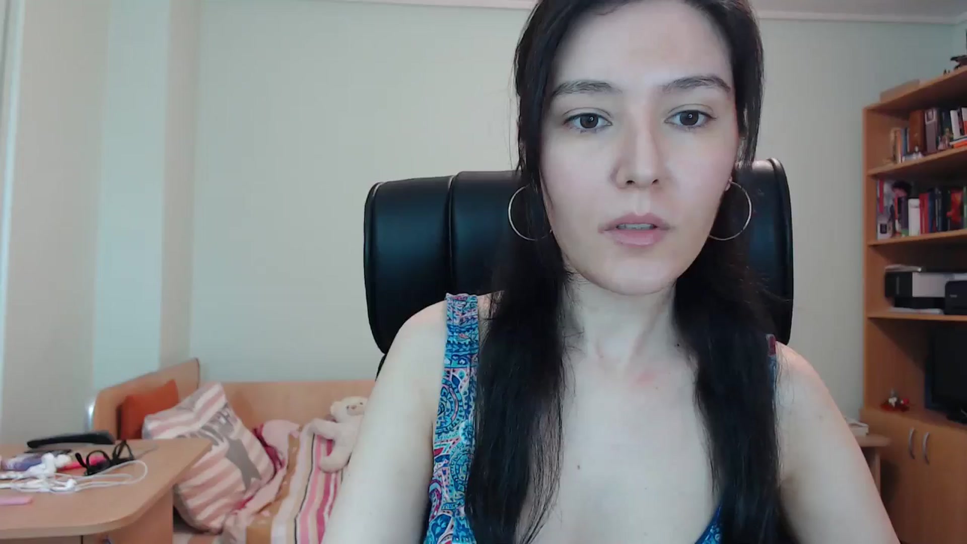 Gallery image thumbnail from SailorJupitr's myfreecams stream on, 05/21/2024, 20:32 image 1 of 20