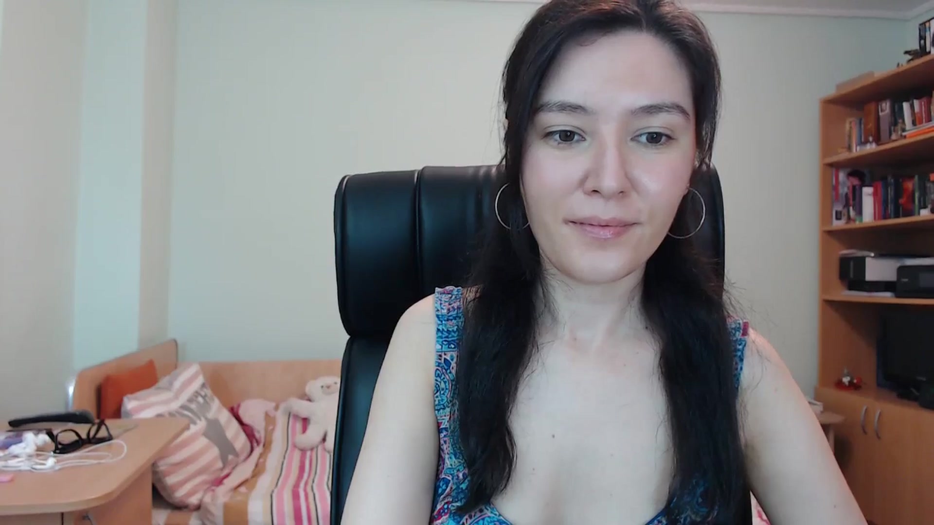 Gallery image thumbnail from SailorJupitr's myfreecams stream on, 05/21/2024, 20:32 image 20 of 20