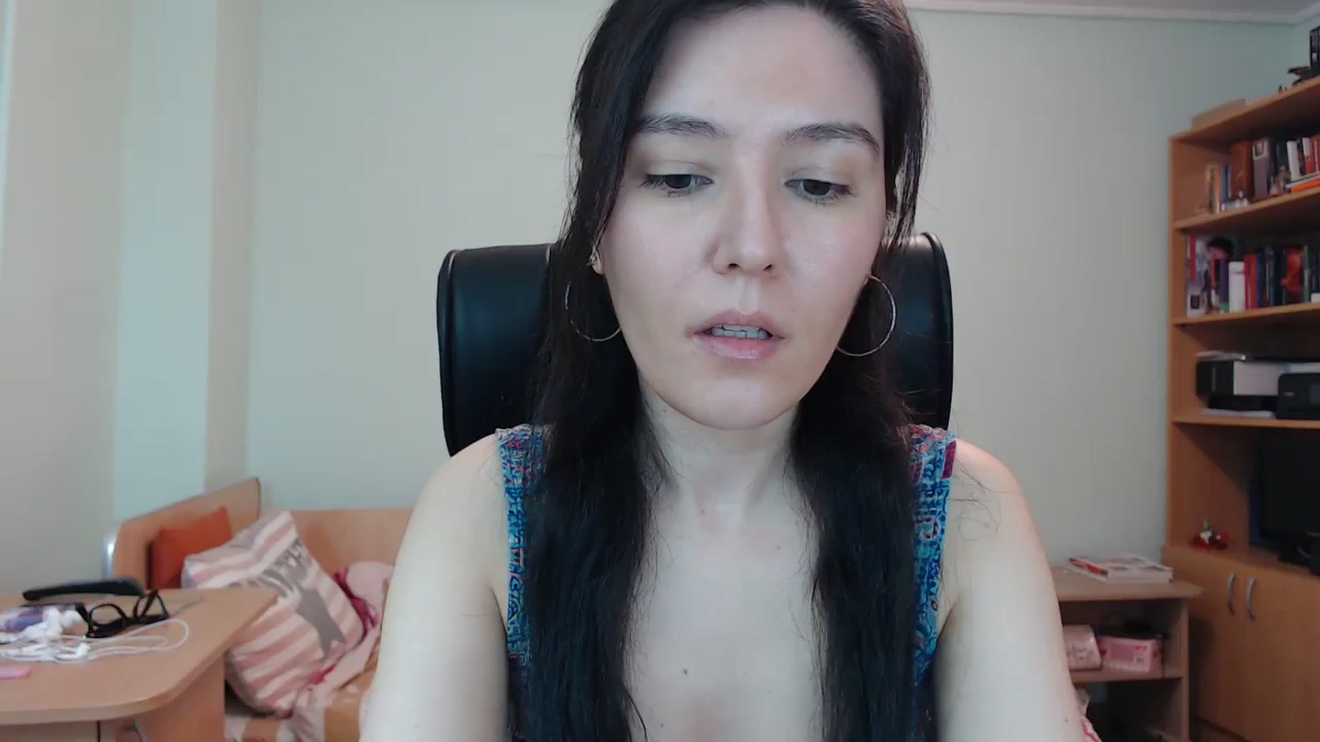Gallery image thumbnail from SailorJupitr's myfreecams stream on, 05/21/2024, 20:47 image 3 of 20