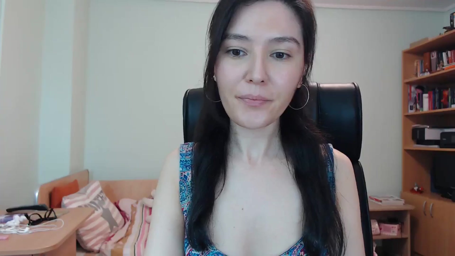 Gallery image thumbnail from SailorJupitr's myfreecams stream on, 05/21/2024, 22:02 image 5 of 20