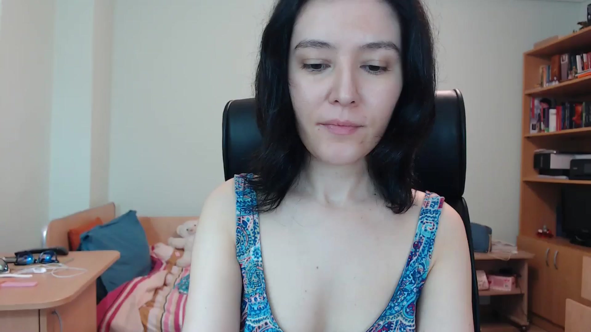 Gallery image thumbnail from SailorJupitr's myfreecams stream on, 05/25/2024, 20:52 image 17 of 20