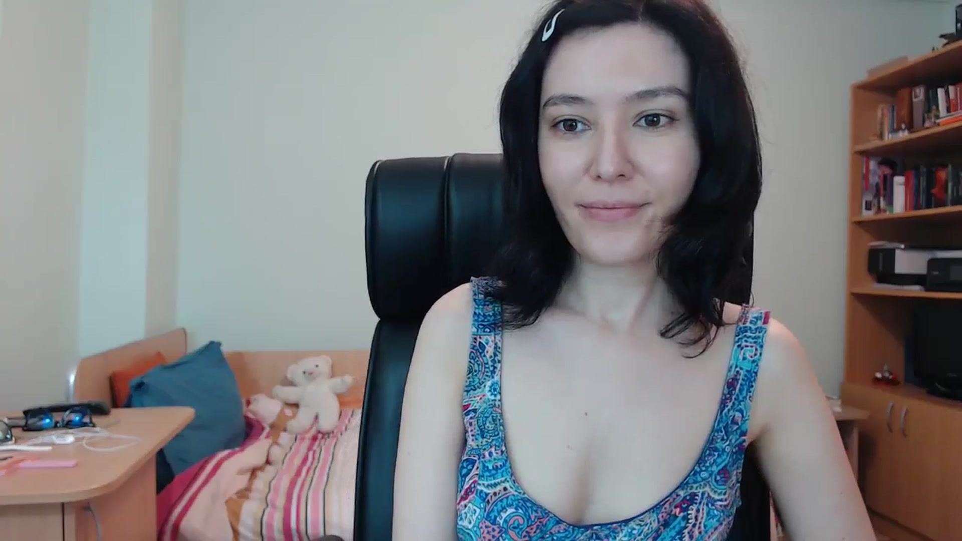 Gallery image thumbnail from SailorJupitr's myfreecams stream on, 05/25/2024, 21:20 image 17 of 20