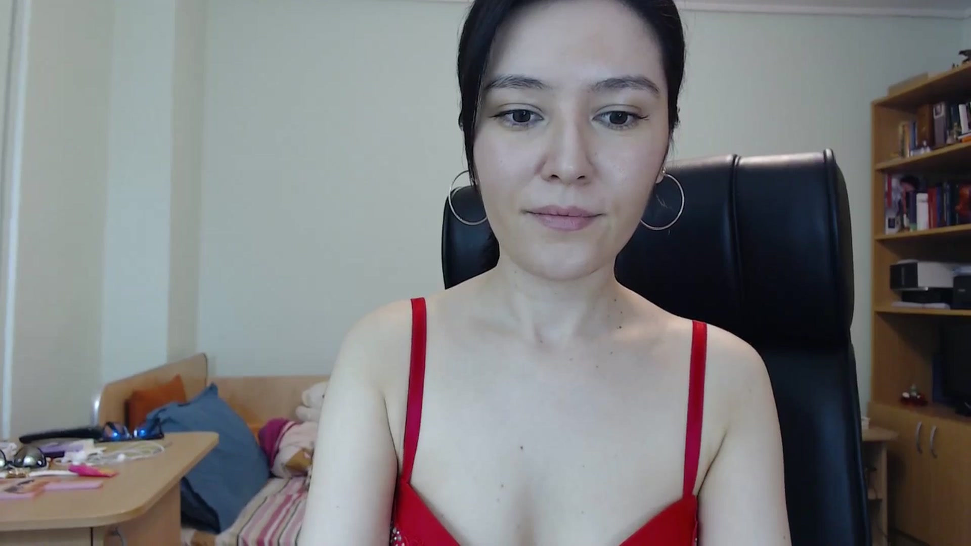 Gallery image thumbnail from SailorJupitr's myfreecams stream on, 05/27/2024, 19:50 image 4 of 20