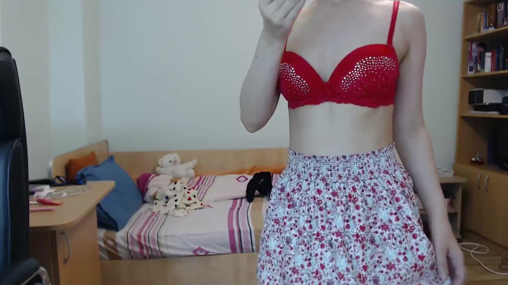 Gallery image thumbnail from SailorJupitr's myfreecams stream on, 05/27/2024, 21:43 image 4 of 20