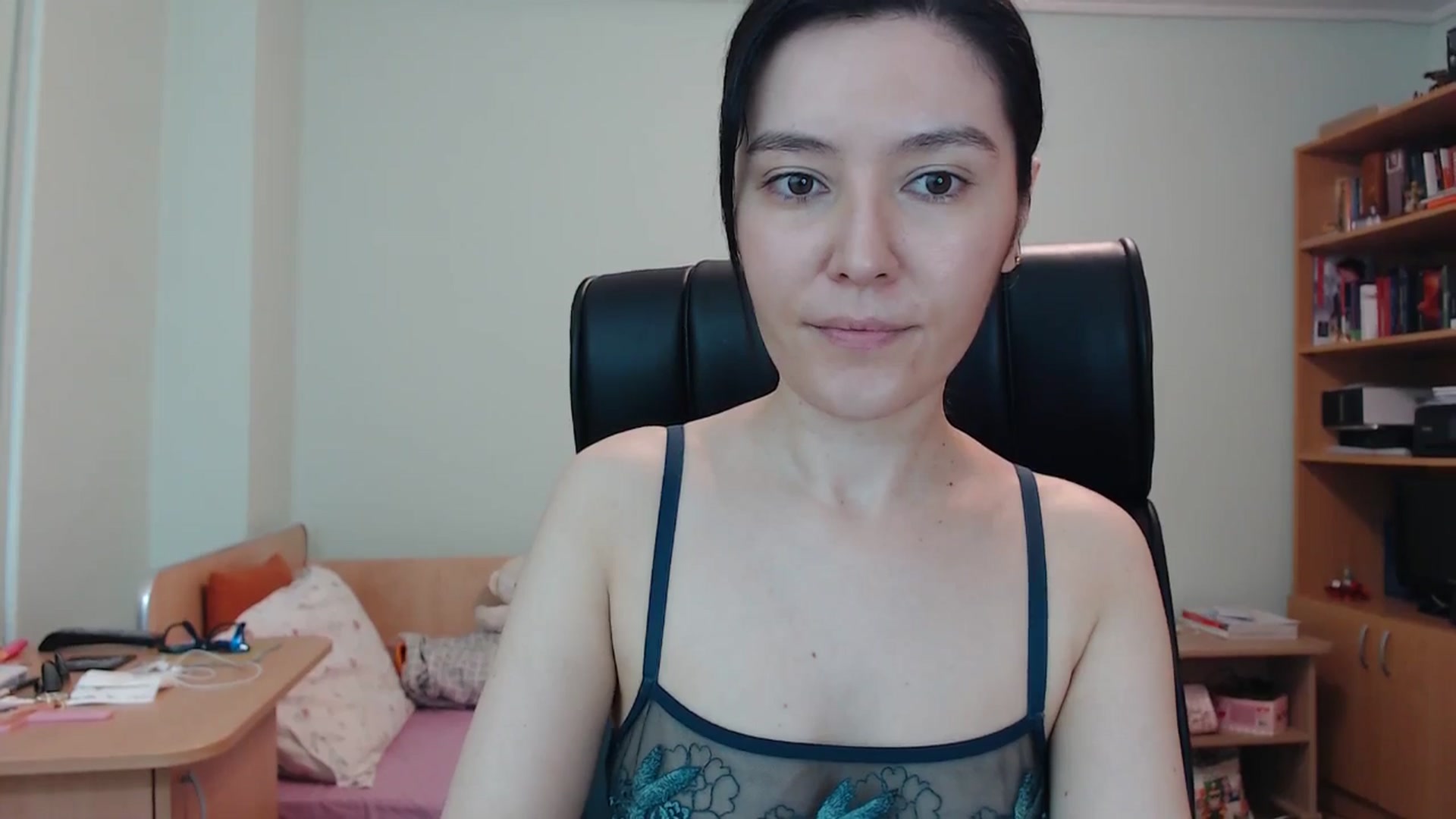 Gallery image thumbnail from SailorJupitr's myfreecams stream on, 06/06/2024, 20:16 image 19 of 20
