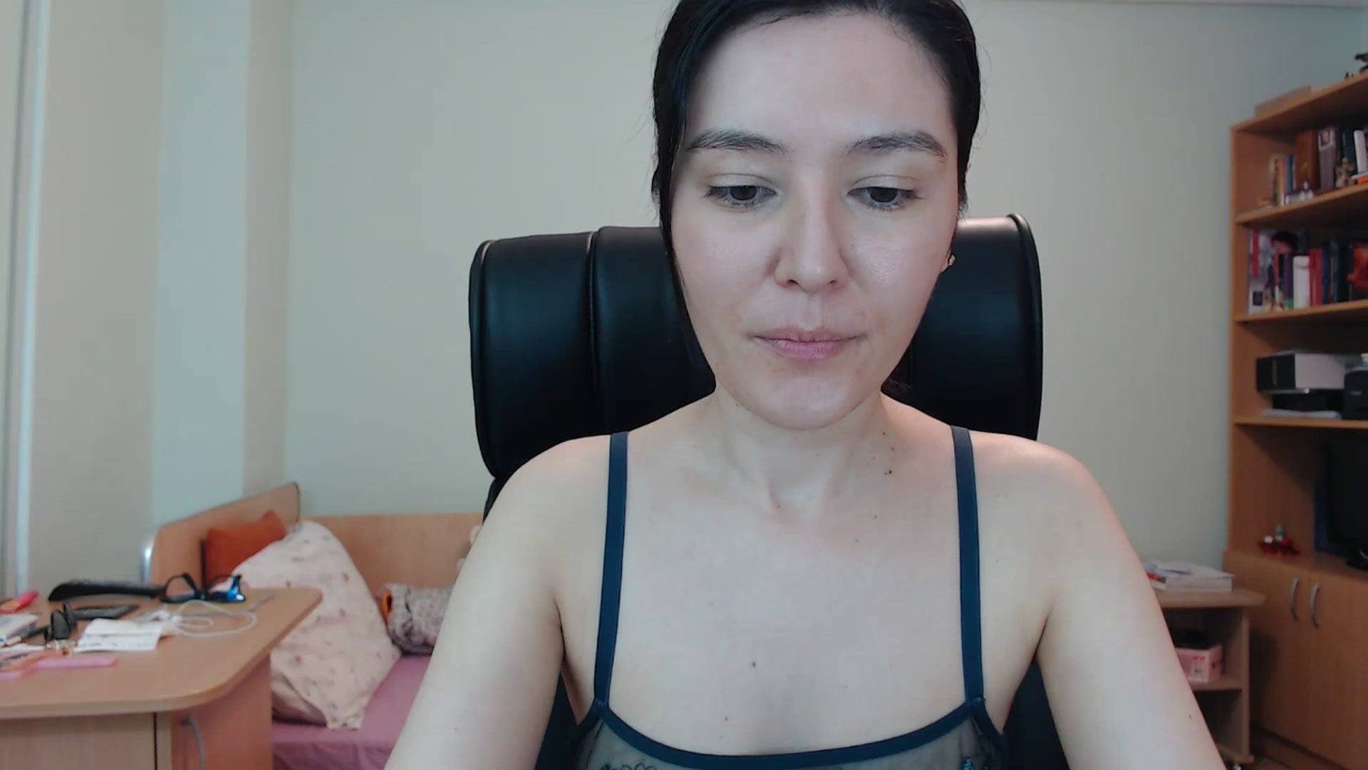 Gallery image thumbnail from SailorJupitr's myfreecams stream on, 06/06/2024, 20:16 image 11 of 20